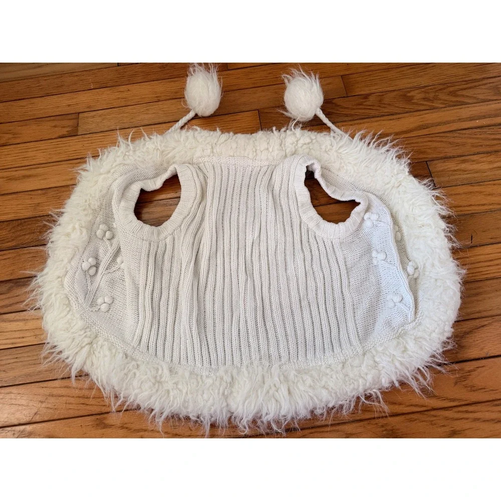Y2K 2000s The Childrens Place Girls Cream Knit Faux Fur Trim Vest Pom Pom